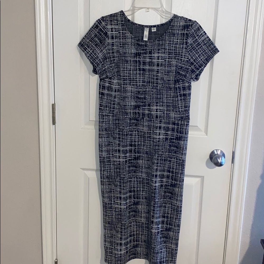 Black and white patterned midi wear to work dress